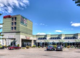 ExterieurHotelduJardin-scale_max-700x1000-300x216.jpg